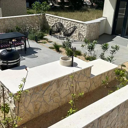 Tisina بوفليانا